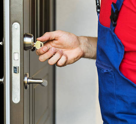 SwiftLatch Locksmith owner and team in Lehi