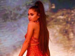 For every kind of curly hair type out there—kinky, coily, spirals, and beyond—there's a right way to take care of curly hair. Ariana Grande S Naturally Curly Hair Revealed In New Photo Allure