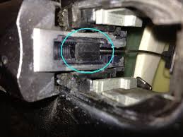 I sprayed a good coat of graffiti remover to the handle and let it sit for about 1 minute. How To Replace A Vw Mk5 Jetta Front Door Latch Assembly Articles Deutsche Auto Parts