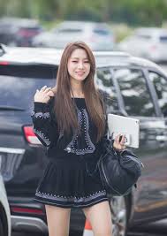 I'm pretty sure she's a yoga instructor atm, her ig name is dahye0612. Bestie Uji