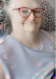 Linda Udell's Instagram, Twitter & Facebook