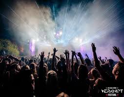 Their big summertime blowout, verknipt festival takes the party outside and onto the scenic banks of the. Everything You Need To Know About Verknipt Festival