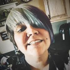 Emily Timmons's Instagram, Twitter & Facebook