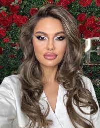 Laura Sima's Instagram, Twitter & Facebook