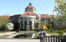 Der neue, mit 21,20 hektar wesentlich größere botanische garten wurde 1914 in nymphenburg angelegt. Botanischer Garten Munchen Nymphenburg Tickikids Munchen