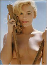 LẨU THẬP CẨM VỀ ..PLAYBOY TỪ 1953 - 2011: Joan Staley Nov 1958