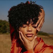 Daisy Amaro's Instagram, Twitter & Facebook