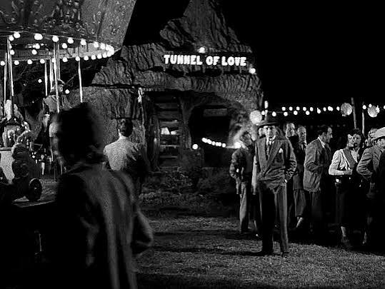 Strangers On A Train (1951) – FIRST DRAFT