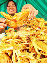 Cumi yang sudah dicuci bersih dan dipotong sesuai ukuran dan lebar selanjutnya ada sajian seafood khas dari negara tetangga yaitu singapura, bernama ketam cili atau. Kosmo Online On Twitter Albumkosmo Ketam Goreng Celup Tepung Di Pekan Semantan Lundu Dijual Rm10 Untuk 3 Ekor Memandangkan Kini Musimnya Https T Co Cipnhzpovm