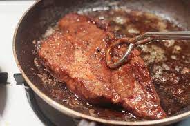 Pour the chuck steak marinade over the steaks and toss until completely coated.place plastic wrap over the top of the pan and place in the refrigerator for 24 hours. How To Cook Tender Chuck Steak Ehow Chuck Steak Recipes Chuck Steak Beef Chuck Steak Recipes