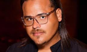 Tom Flournoy's Instagram, Twitter & Facebook