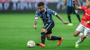 Hoje que se coloca, eh o grêmio não tem, não vai ter, provavelmente, mais chances de trocar de treinador dentro do campeonato brasileiro. Gremio Conta Com Cinco Pendurados Para Jogo Contra O Atletico Mineiro