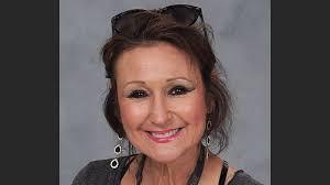 Nederland High's Vicki Black named Reaud Award winner for inspiring  students