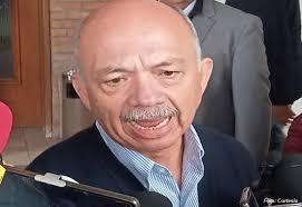 Le roban a pareja de abuelitos mientras dormían