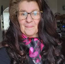 Our follower Anita Bailey went pixie!!!! Check in comments and show her ❤️  love!!! #pixiecut