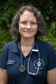 Leslie Fordham's Instagram, Twitter & Facebook