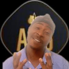 Tyler Henry Turns Skeptic Tom Arnold Into Believer With Accurate  Predictions