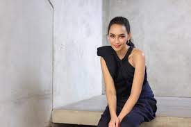 Take pictures with bee namthip: The Roles Of A Lifetime