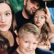 The Rise and Fall of an American Axe Manufacturer: Daniel Simmons of D.  Simmons & Co. Axes and Edge Tools My Name is Holly K., and I am the 3rd  great-grandniece of