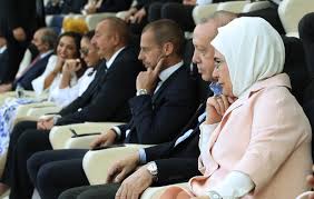 Bir çok futbol severin merakla araştırdığı türkiye galler maçı bu akşam saat 19.00'da oynanacak. Eehygihiuzozmm