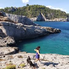 Le principal cauchemar des pompiers grecs restait dimanche l'immense île montagneuse d'eubée couverte de pins qui attire traditionnellement. Road Trip Dans Le Nord De L Ile D Eubee En Grece Cdiscount Voyages