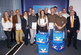 Wir sind persönlich für sie da: Vr Bankverein Bad Hersfeld Rotenburg Eg Vr Vereinsforderung Verteilt 99 300 Euro