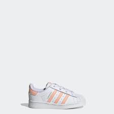 Rückblick auf ein stück wirtschaftsgeschichte. Jungen Kleinkinder 1 4 Jahre Superstar Schuhe Adidas Deutschland
