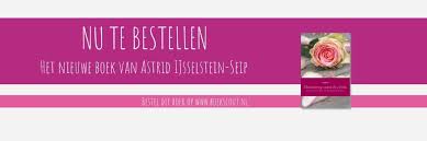 Mantelzorg Vanaf De Zijlijn Mantelzorg Persoonlijke Verhalen En Boeken