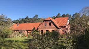 Die otersen immobilien gbr ist ein ergebnis der guten zusammenarbeit zwischen jessica intemann als geschäftsführerin der zelle immobilien gmbh und deren inhaber bernd zelle. Alter Bahnhof Otersen Kirchlinteln Updated 2021 Prices