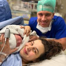 Ons verwelkom graag ons heel nuutste lid van die DF-familie, JC Pauw. Baie  geluk aan mamma en pappa, Renette en Corné Pauw (oud-Dee-Effers en ons  huidige biokinetikus), Oupa en Ouma Linda Pauw