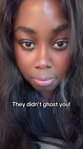 Vidéos de ChrissyRenaee (@psychicchrissyxo) avec original sound