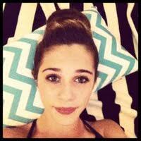 Maya Estes's Instagram, Twitter & Facebook