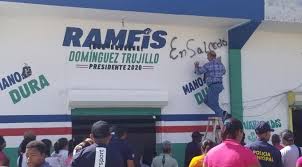 Join facebook to connect with maría domínguez trujillo and others you may know. Video Lo Que Dijo Un Pastor De Salcedo Tras Accion De Alcaldesa Y Bautista Rojas De Pintar Local Ramfis Dominguez Trujillo El Veedor Digital