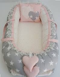Resultat D Image Pour Nid De Bebe Goruntuler Ile Oyuncak Bebek Odasi Bebek Yatak Ortuleri Bebek Yataklari