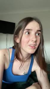 Ella🌷 (@..ellahaig)