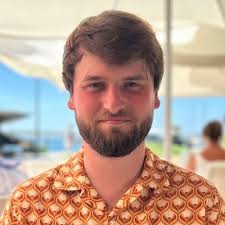 Psychology teacher Clare Lloyd brought her dog, Harriet Beatrice, to  support students collecting their results at Barton Court Grammar School.  #KentAlevels2019