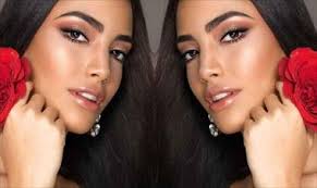 Publicaciones sobre 'Ella Ponce' en LatinOL.com