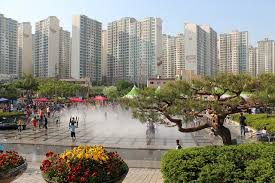 The largest and most famous of the 5 palaces of seoul, this complex is a great place to try on traditional korean dresses known as hanboks and . The 6 Best Places To Live In South Korea There S More Than Just Seoul Fluentu Travel Blog