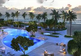 No soy 100% armani, pero. The Armani Tower In Miami Reaches Its Peak Historias De Arquitectura