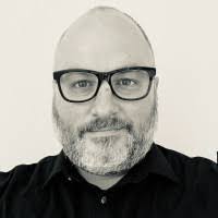 Gerard Oliver's Instagram, Twitter & Facebook