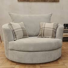 Kursi sofa yang ditempatkan di ruang tv selain bisa anda untuk bersantai, juga bisa sebagai komponen dekorasi ruangan. Kursi Sofa Ruang Tv Alcrossagh Swivel Rumah Mebel