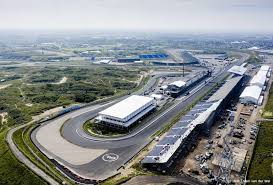 Zandvoort would remain a permanent fixtures on the f1 calendar until 1985. Die Organisation F1 Zandvoort Ubernimmt Jeden Verlust