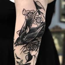 This stylish tac can outline your flamboyant personality. 125 Awesome Crow Raven Tattoo Ideas And Their Meanings Wild Tattoo Art