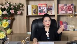 Đàm vĩnh hưng mua số nghêu, ghẹ của cụ bà nuôi cháu tâm thần ở phú quốc với mức giá gấp 100 lần. Ba Nguyá»…n PhÆ°Æ¡ng Háº±ng Tiáº¿p Tá»¥c Reo Ten Ä'am VÄ©nh HÆ°ng Co Giá»i Thi Cá»© Váº¡ch Máº·t Toi Ä'i