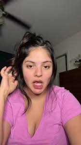 melanie rae (@actuallymel_)