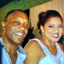 Lígia Fagundes Bailarina e atriz. Graduada em dança pela ULBRA. Dança há 20  anos. No sapateado iniciou seus estudos no Malambo Surenho durante 9 anos e  há 8 anos dedica-se ao estudo