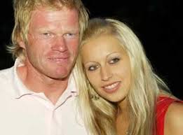 Verena trifft Papa Kahn: Familienbesuch mit Disco-Bekanntschaft