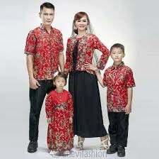 Batik Keluarga Set Azizah Gentong Merah Grosirbatik Distributorbatik Batiksolomurah Batikmurah Batiksolo Pekanbar Model Pakaian Hijab Model Pakaian Blus