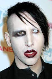 So sieht marilyn manson ungeschminkt aus. Nackte Tatsachen Marilyn Manson Ungeschminkt News At