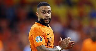 Before we begin sorry for my bad english, i doing the sbc of depay momoents in 100k and i got player that equal 400k.he filled good in the game, and finished all any. 7l63t E287jmfm